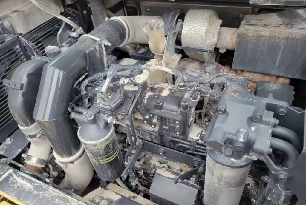 Komatsu PC 460-8 - Гусеничный экскаватор: фото 5 Komatsu PC 460-8 - Гусеничный экскаватор: фото 5