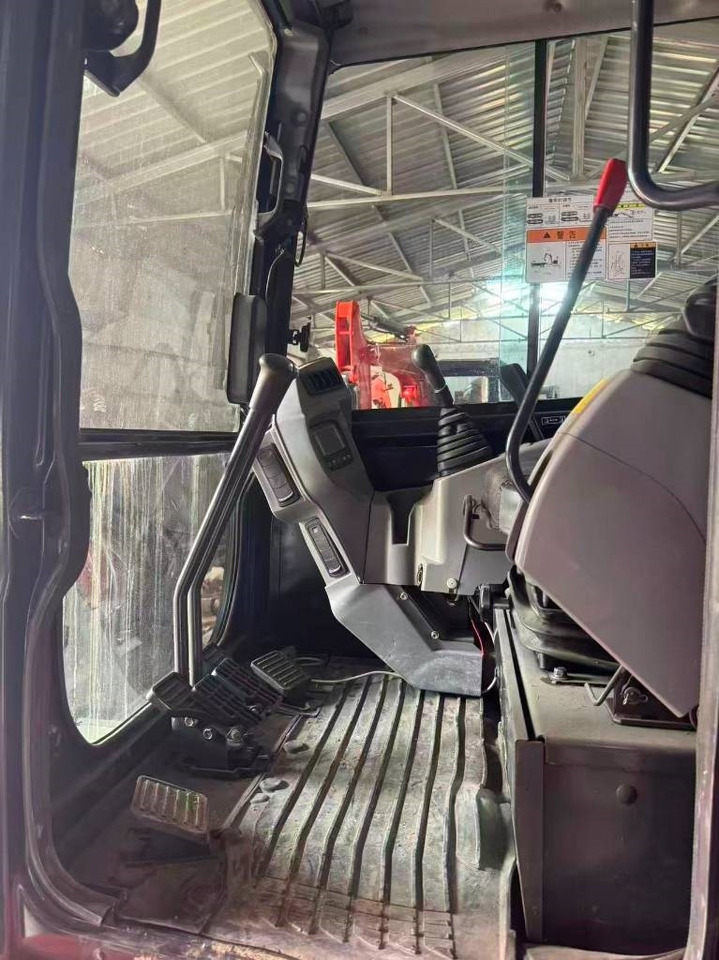 Kubota 165 - Гусеничный экскаватор: фото 3 Kubota 165 - Гусеничный экскаватор: фото 3