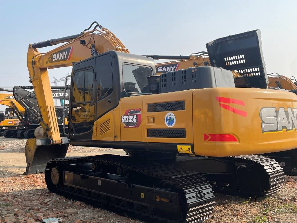 Гусеничный экскаватор Sany SY 235: фото 8 Гусеничный экскаватор Sany SY 235: фото 8