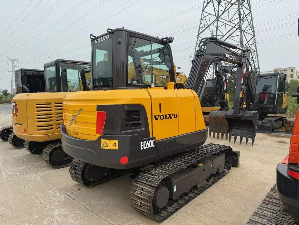 Volvo EC 60 - Гусеничный экскаватор: фото 5 Volvo EC 60 - Гусеничный экскаватор: фото 5