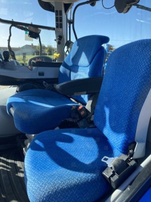 New Holland T7.210 - Трактор: фото 5 New Holland T7.210 - Трактор: фото 5