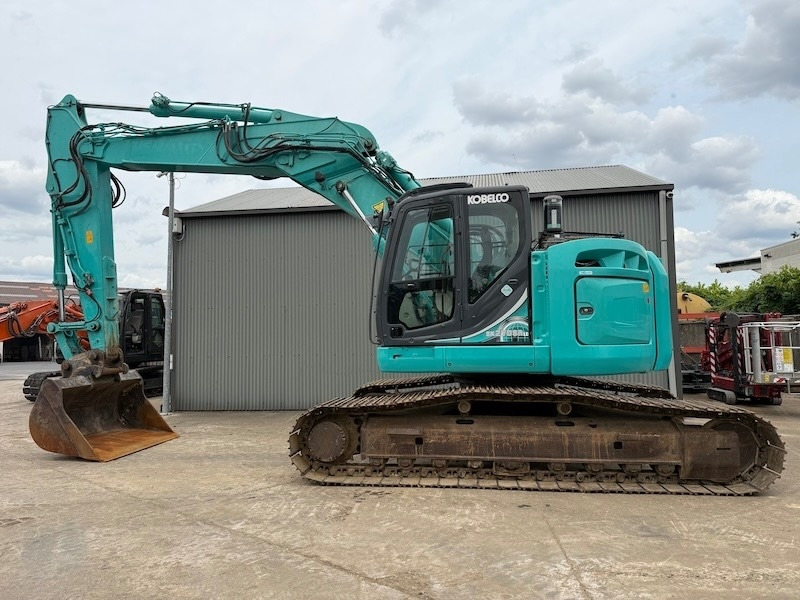 Kobelco SK270SRLC-7 - Гусеничный экскаватор: фото 1 Kobelco SK270SRLC-7 - Гусеничный экскаватор: фото 1