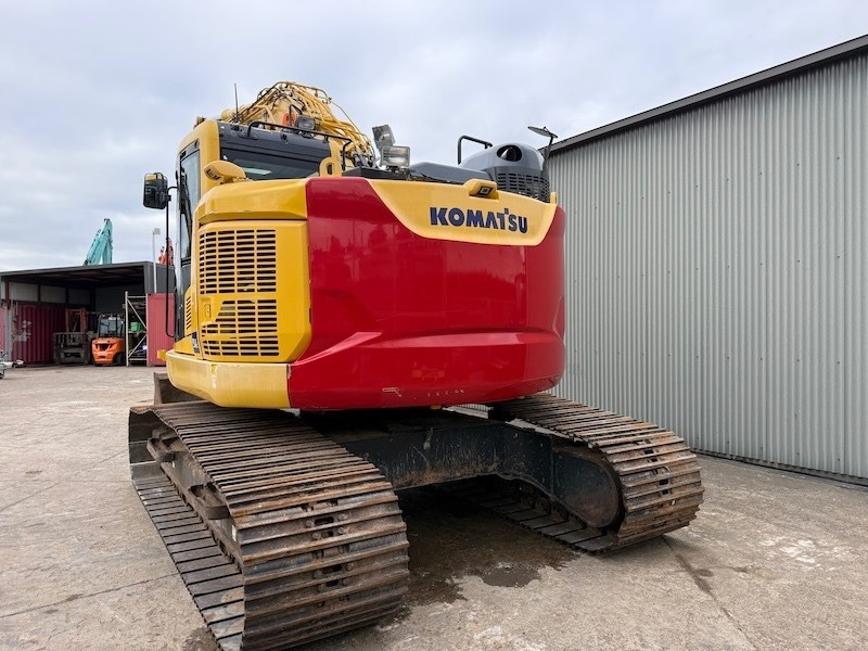 Komatsu PC 228 USLC-11 - Гусеничный экскаватор: фото 2 Komatsu PC 228 USLC-11 - Гусеничный экскаватор: фото 2