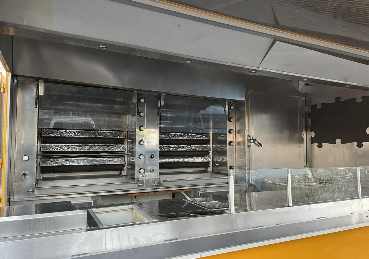 Fiat Ducato Autosklep Autogrill Gastronomiczny Food Truck Foodtruck 68tkm 3500 - Другая техника: фото 3 Fiat Ducato Autosklep Autogrill Gastronomiczny Food Truck Foodtruck 68tkm 3500 - Другая техника: фото 3