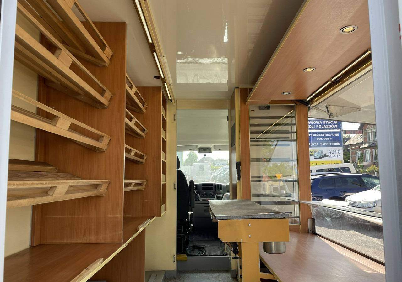 Fiat Ducato Ducato Autosklep pieczy Gastronomiczny Food Truck Foodtruck sklep 20 - Другая техника: фото 2 Fiat Ducato Ducato Autosklep pieczy Gastronomiczny Food Truck Foodtruck sklep 20 - Другая техника: фото 2