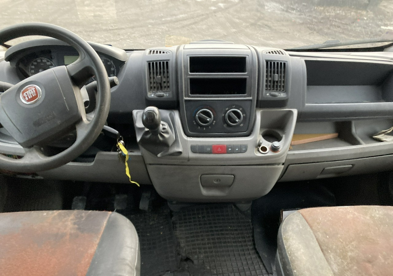 Fiat Ducato Autosklep pieczywa sklep Bar Gastronomiczny Food Truck Foodtruck 200 - Торговый грузовик: фото 4 Fiat Ducato Autosklep pieczywa sklep Bar Gastronomiczny Food Truck Foodtruck 200 - Торговый грузовик: фото 4
