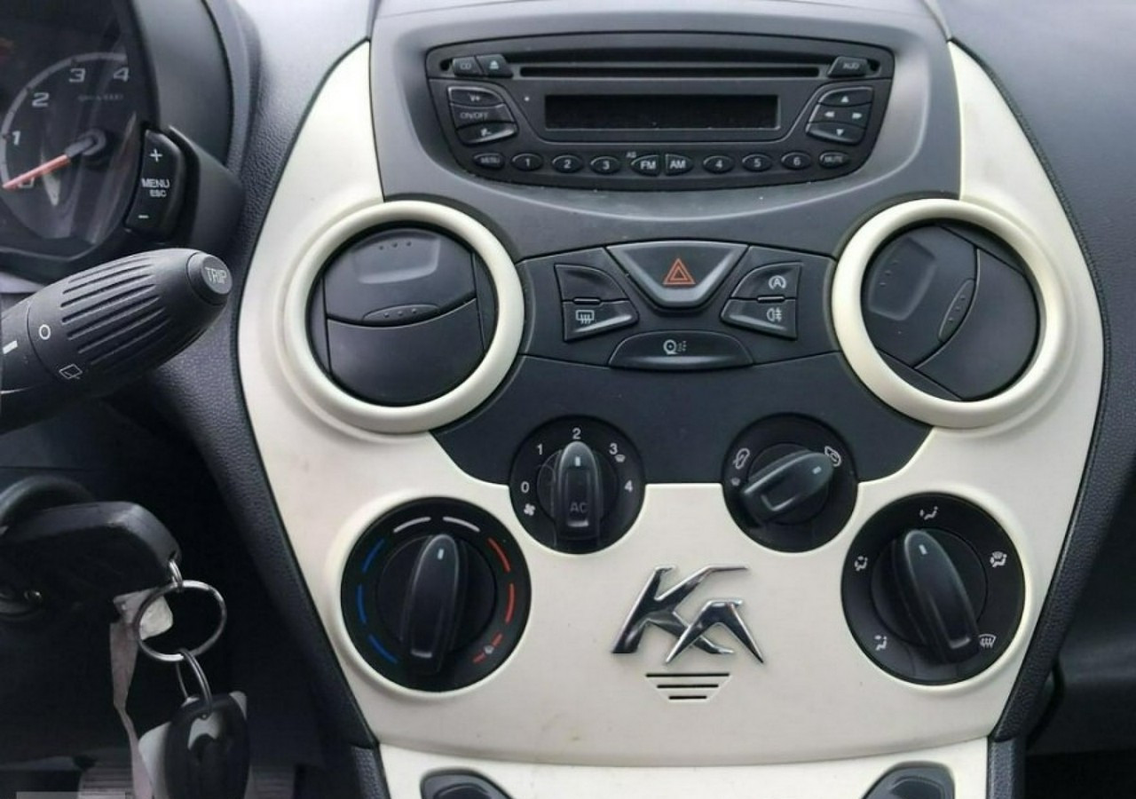 Хэтчбек Ford KA II Ford KA 1,3 tdci 75KM 2012: фото 6