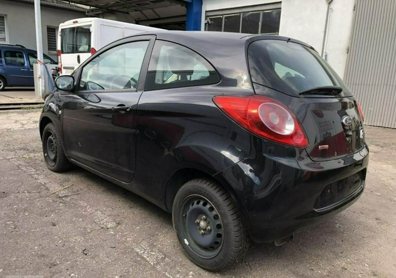 Ford KA II Ford KA 1,3 tdci 75KM 2012 - Хэтчбек: фото 4 Ford KA II Ford KA 1,3 tdci 75KM 2012 - Хэтчбек: фото 4
