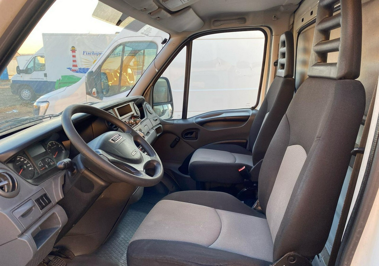 Iveco Inny Iveco Iveco Daily 35-13 chłodnia 10 komorowa Mrożnia do -40C Model 2014 - Фургон-рефрижератор: фото 5 Iveco Inny Iveco Iveco Daily 35-13 chłodnia 10 komorowa Mrożnia do -40C Model 2014 - Фургон-рефрижератор: фото 5