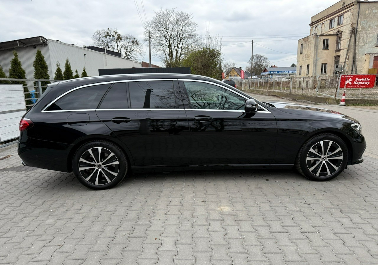Mercedes-Benz Klasa E E300de EQ-Power Hybrid 50km na prądzie 2.0d 306KM Avantgarde Panoram - Легковой автомобиль: фото 5 Mercedes-Benz Klasa E E300de EQ-Power Hybrid 50km na prądzie 2.0d 306KM Avantgarde Panoram - Легковой автомобиль: фото 5