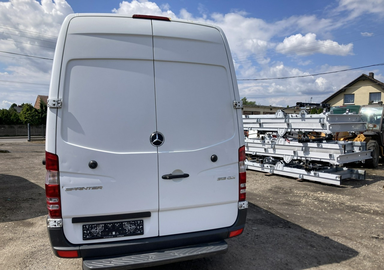 Mercedes-Benz Sprinter Sprinter 313CDI Max 2015 - Цельнометаллический фургон: фото 4 Mercedes-Benz Sprinter Sprinter 313CDI Max 2015 - Цельнометаллический фургон: фото 4
