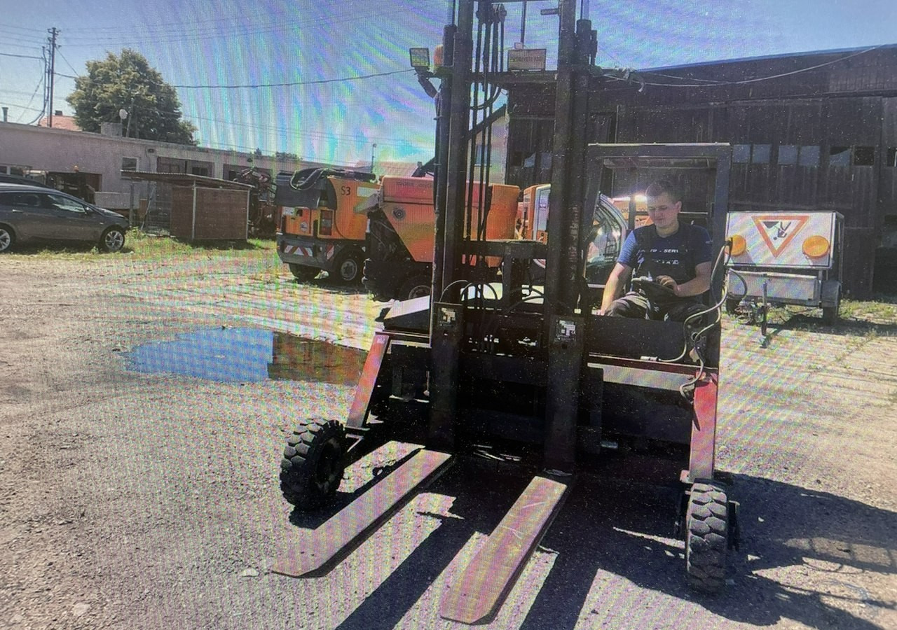 Mercedes-Benz Sprinter Wózek widłowy podwieszany Widlak - Малотоннажный самосвал: фото 3 Mercedes-Benz Sprinter Wózek widłowy podwieszany Widlak - Малотоннажный самосвал: фото 3