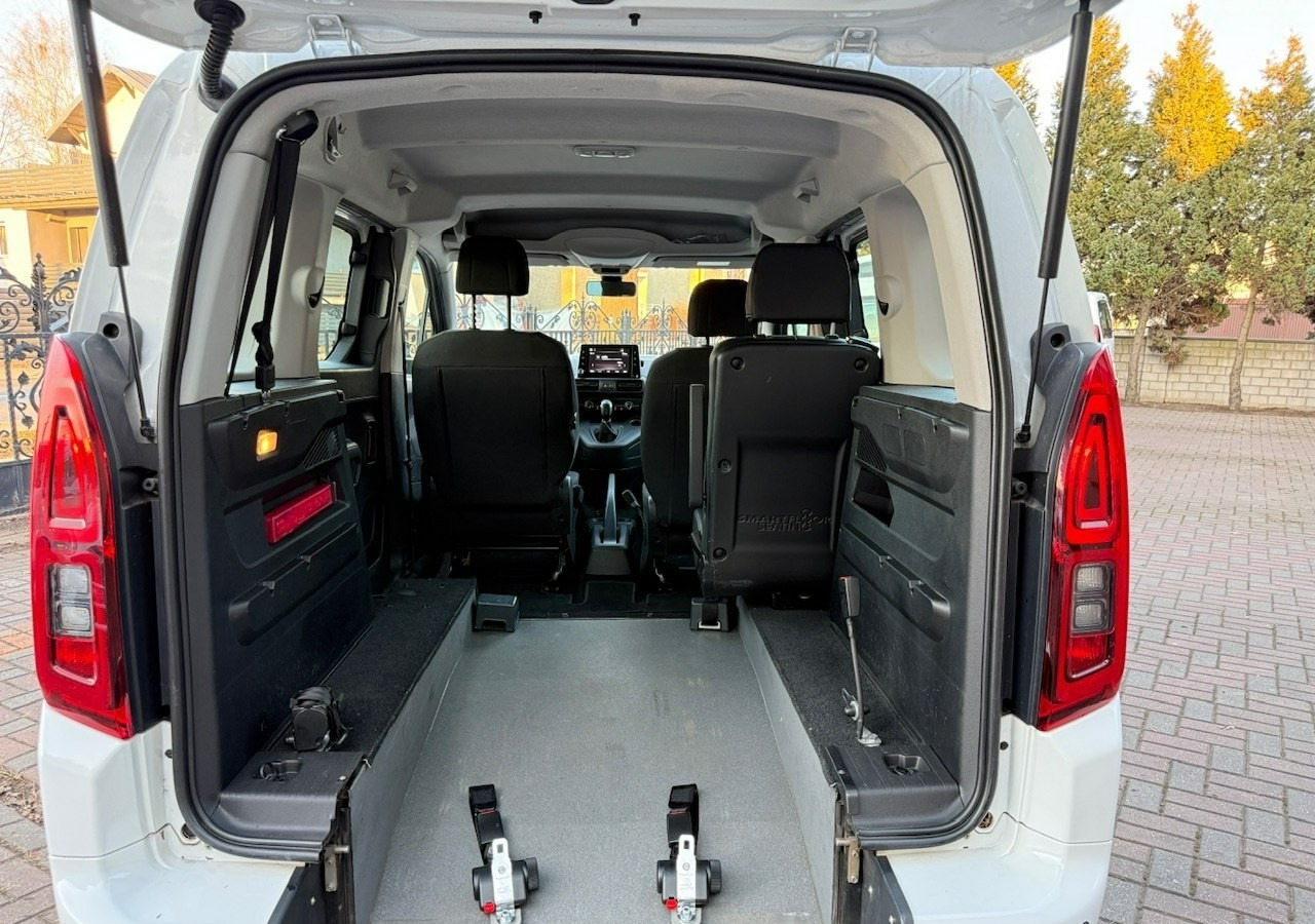 Opel Combo IV Combo Life Combo do przewozu Niepełnosprawnych inwalida rampa Model 2021 - Легковой автомобиль: фото 4 Opel Combo IV Combo Life Combo do przewozu Niepełnosprawnych inwalida rampa Model 2021 - Легковой автомобиль: фото 4