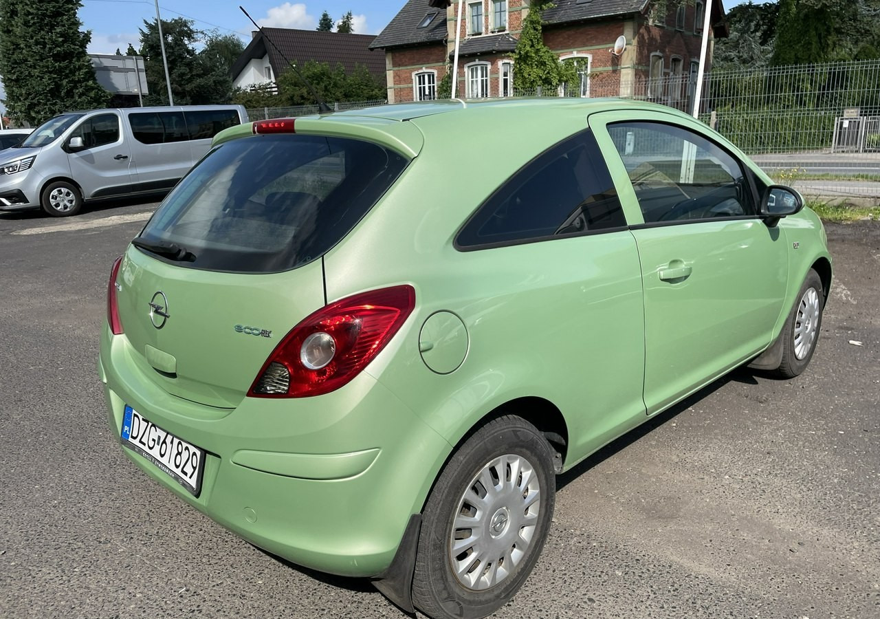 Opel Corsa D Opel Corsa 1,2-16V Klima Salon PL Bagażnik na Rowery Model 2010 - Хэтчбек: фото 4 Opel Corsa D Opel Corsa 1,2-16V Klima Salon PL Bagażnik na Rowery Model 2010 - Хэтчбек: фото 4