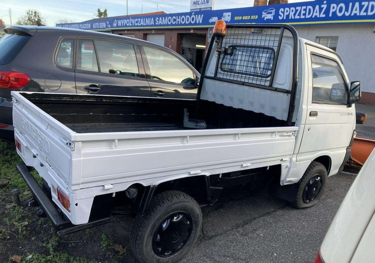 Piaggio Piaggio Porter 4X4 Skrzynia odśnieżarka Pług 2011 - Снегоуборочная машина: фото 3 Piaggio Piaggio Porter 4X4 Skrzynia odśnieżarka Pług 2011 - Снегоуборочная машина: фото 3