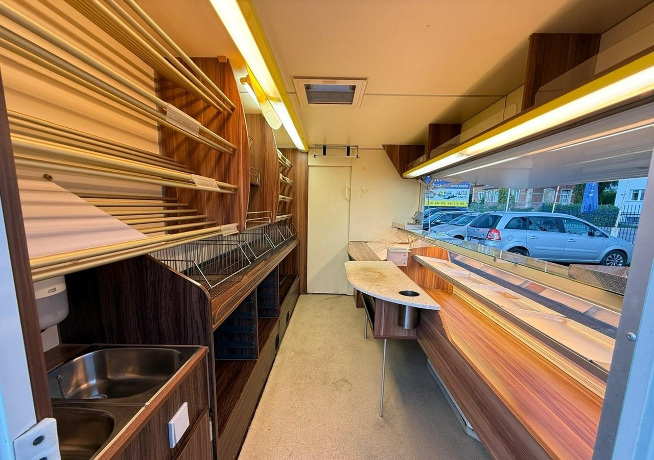 Renault Master Autosklep pieczyw Sklep Gastronomiczny Food Truck Foodtruck BORCO 20 - Торговый грузовик: фото 3 Renault Master Autosklep pieczyw Sklep Gastronomiczny Food Truck Foodtruck BORCO 20 - Торговый грузовик: фото 3