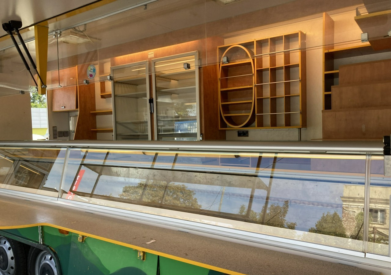 Renault Master Autosklep wędlin sklep bar Gastronomiczny Food Truck Foodtruck Borco - Торговый грузовик: фото 2 Renault Master Autosklep wędlin sklep bar Gastronomiczny Food Truck Foodtruck Borco - Торговый грузовик: фото 2