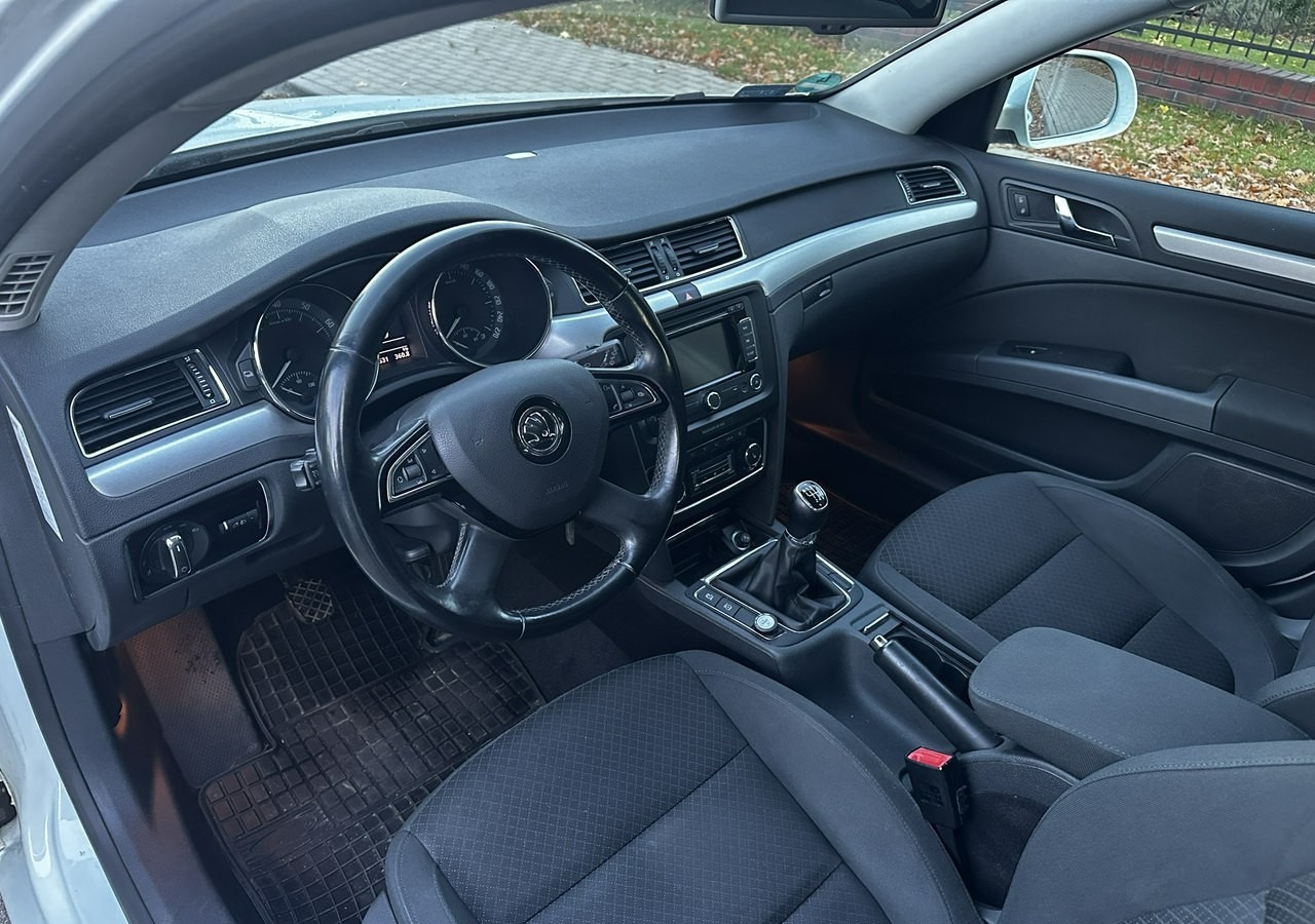 Skoda Superb II Skoda Superb 1.8TSI 160KM LPG PRINS 2035 KLIMA NAVI PDC XENON 2015 - Универсал: фото 3 Skoda Superb II Skoda Superb 1.8TSI 160KM LPG PRINS 2035 KLIMA NAVI PDC XENON 2015 - Универсал: фото 3