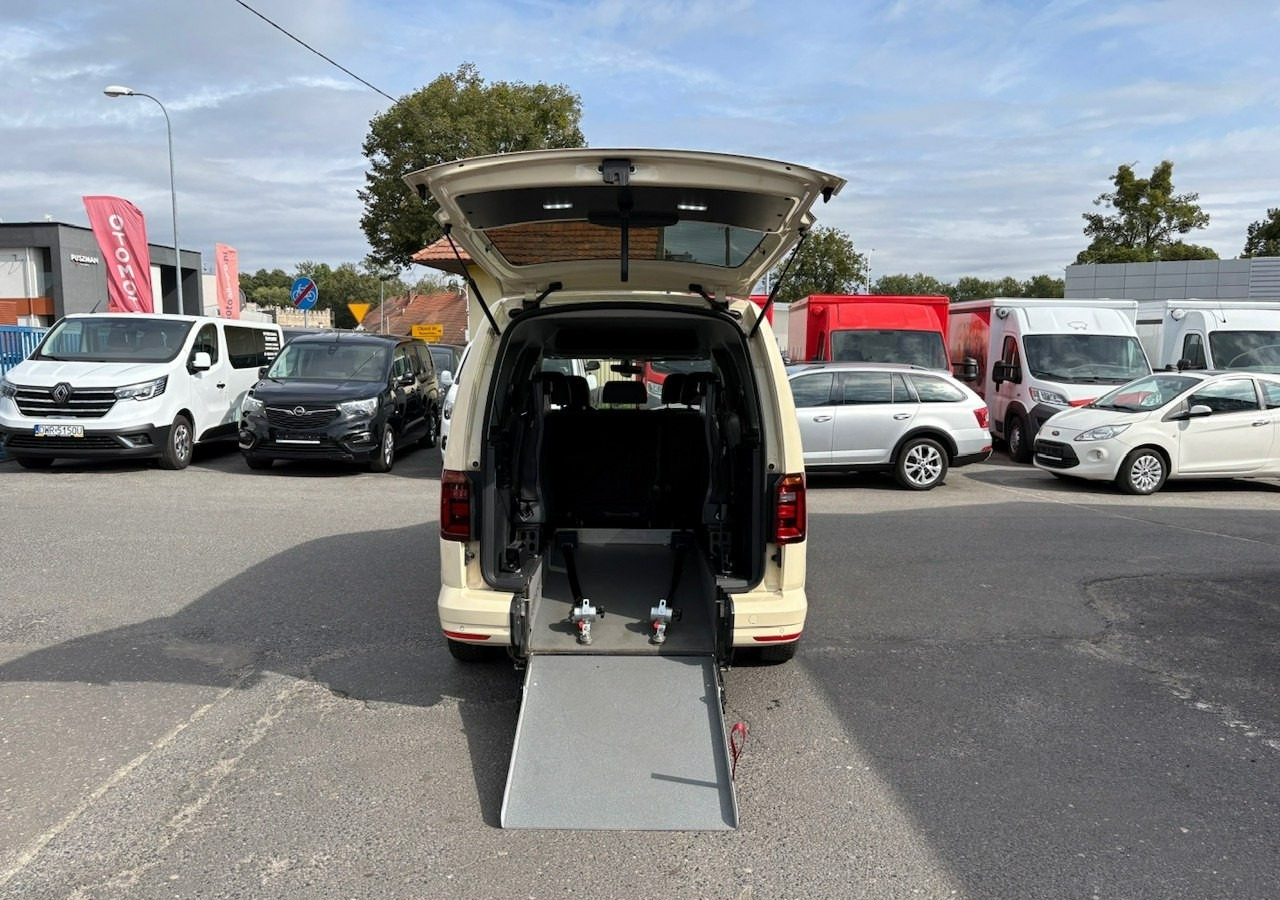 Volkswagen Caddy III Caddy 2.0-150 Niepełnosprawnych inwalida rampa Bogate wyposażeniePFR - Универсал: фото 3 Volkswagen Caddy III Caddy 2.0-150 Niepełnosprawnych inwalida rampa Bogate wyposażeniePFR - Универсал: фото 3