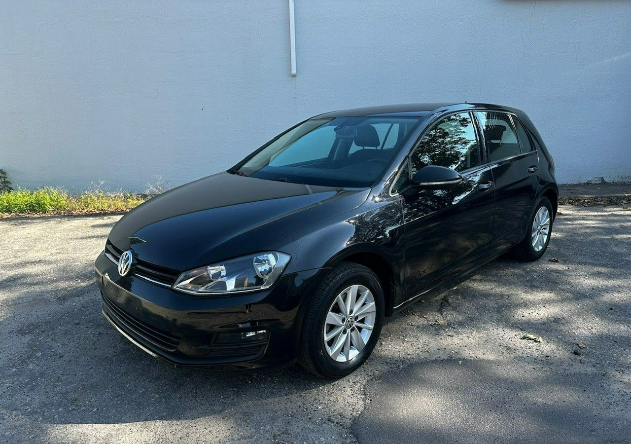 Volkswagen Golf VII VII 1,6 TDI 110KM Klimatronik Navi Alu PDC 2015 - Легковой автомобиль: фото 1 Volkswagen Golf VII VII 1,6 TDI 110KM Klimatronik Navi Alu PDC 2015 - Легковой автомобиль: фото 1
