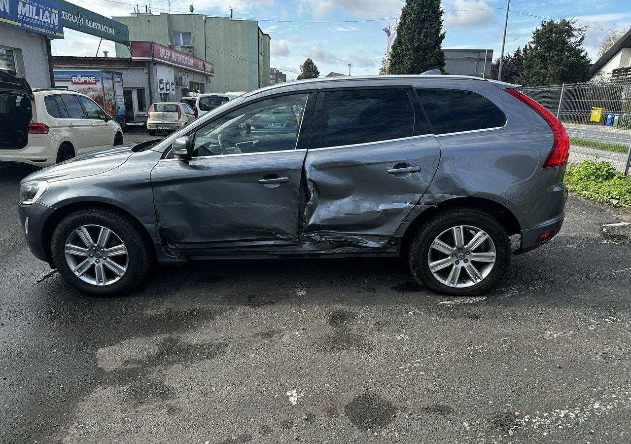 Volvo XC60 I Volvo XC 60 D4AWD Bogate wyposażenie 2017 - Внедорожник: фото 4 Volvo XC60 I Volvo XC 60 D4AWD Bogate wyposażenie 2017 - Внедорожник: фото 4
