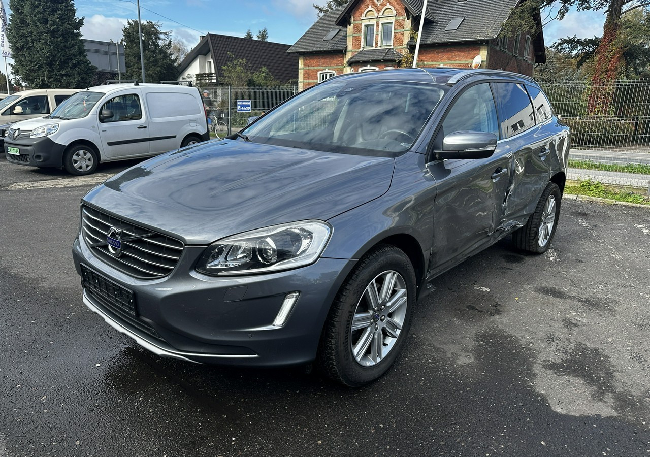 Volvo XC60 I Volvo XC 60 D4AWD Bogate wyposażenie 2017 - Внедорожник: фото 2 Volvo XC60 I Volvo XC 60 D4AWD Bogate wyposażenie 2017 - Внедорожник: фото 2