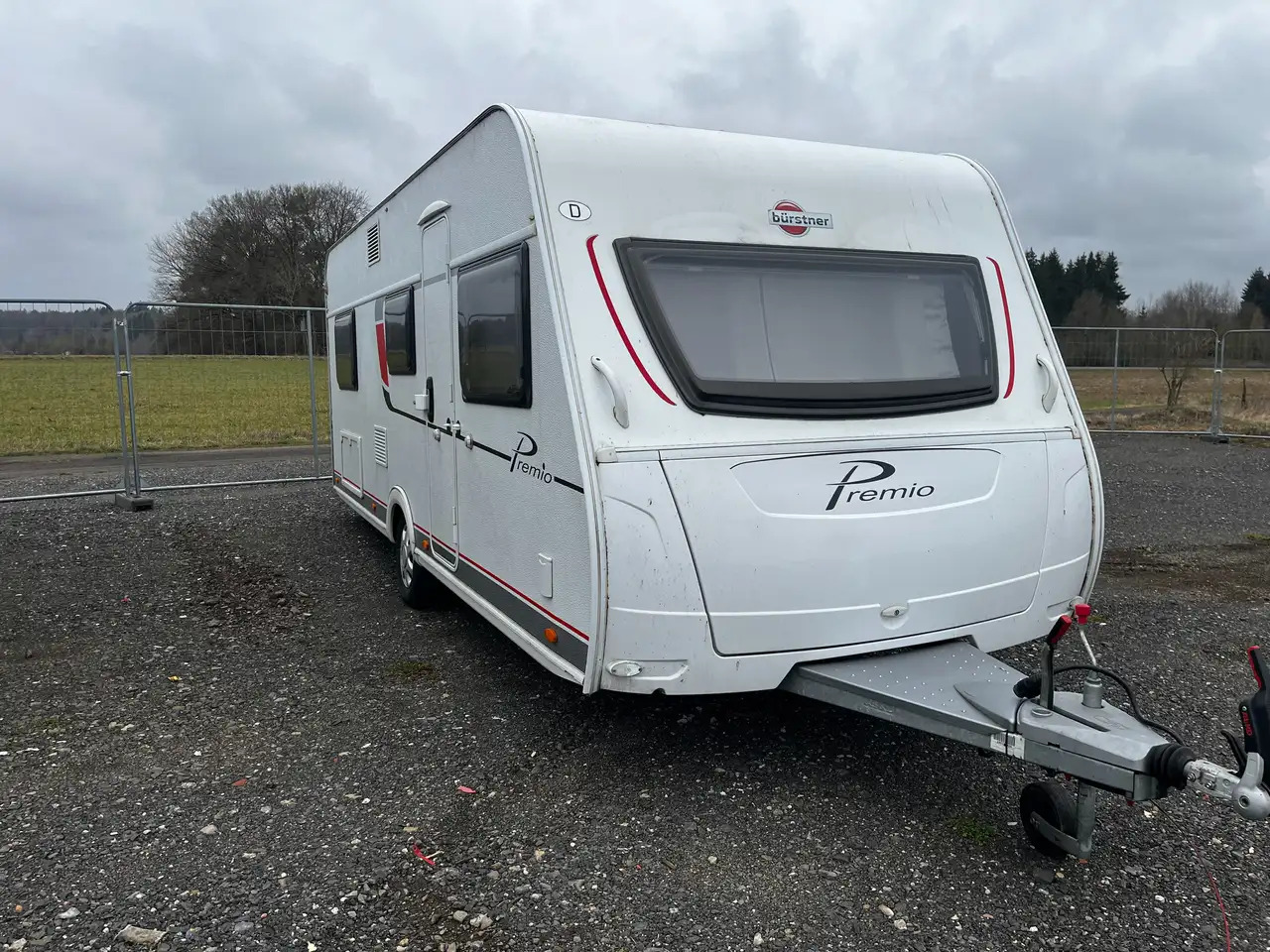 Bürstner Premio 530 TL Mover Dachklimaanlage Einzelbetten - Прицеп дача: фото 4 Bürstner Premio 530 TL Mover Dachklimaanlage Einzelbetten - Прицеп дача: фото 4
