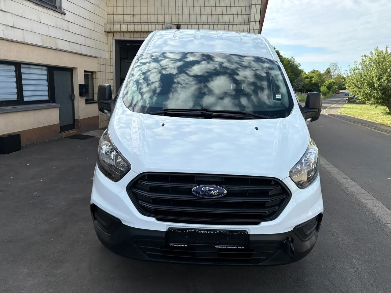 Ford Transit Custom 300 L2 H2 Motorschaden - Цельнометаллический фургон: фото 2 Ford Transit Custom 300 L2 H2 Motorschaden - Цельнометаллический фургон: фото 2