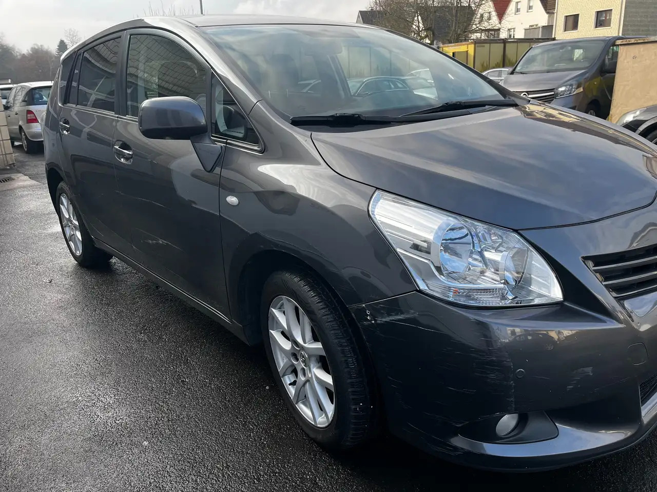 Toyota Verso Travel 7 Sitzer Kupplungsschaden - Легковой автомобиль: фото 2 Toyota Verso Travel 7 Sitzer Kupplungsschaden - Легковой автомобиль: фото 2