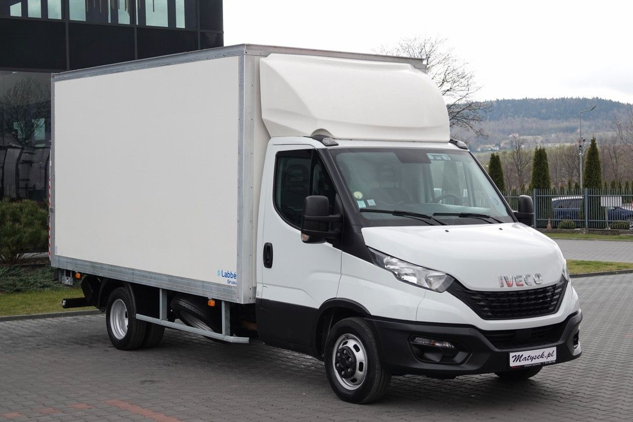 Iveco DAILY 3.0 / KONTENER-FURGON / WINDA 750 KG / DMC - Фургон-рефрижератор: фото 2 Iveco DAILY 3.0 / KONTENER-FURGON / WINDA 750 KG / DMC - Фургон-рефрижератор: фото 2
