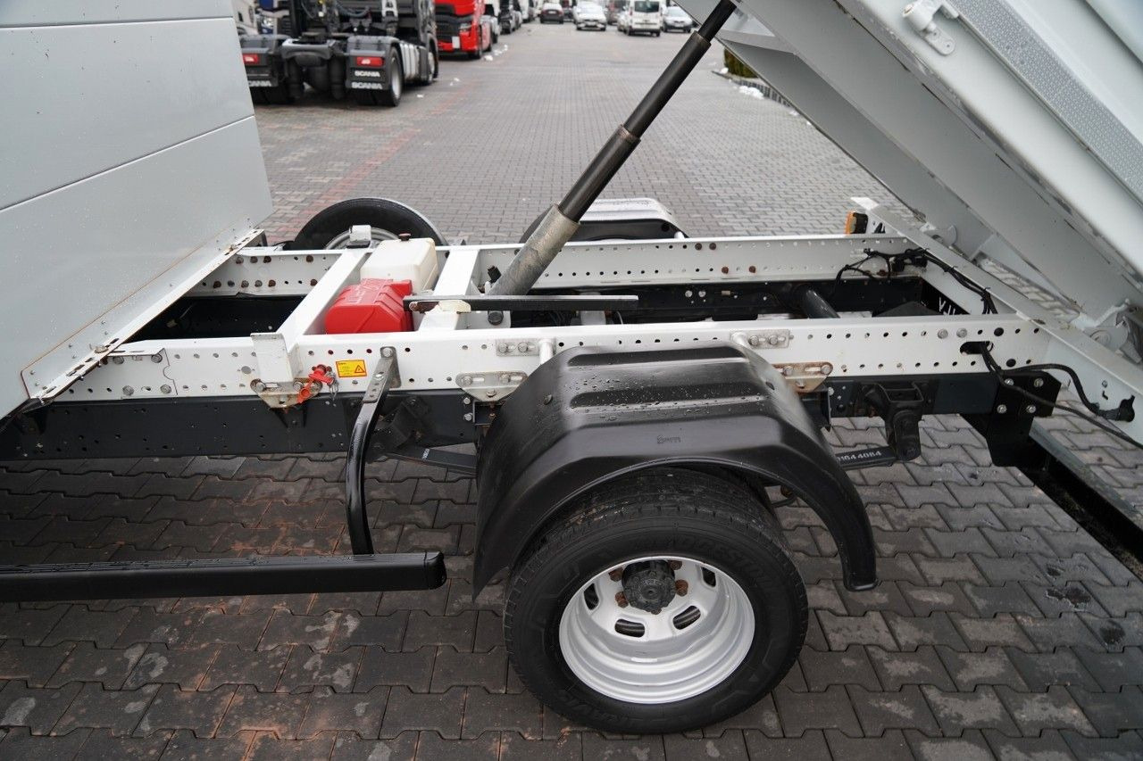 Малотоннажный самосвал Iveco DAILY 35-140 / WYWROTKA / BRYGADÓWKA / BLIŹNIAK: фото 10 Малотоннажный самосвал Iveco DAILY 35-140 / WYWROTKA / BRYGADÓWKA / BLIŹNIAK: фото 10