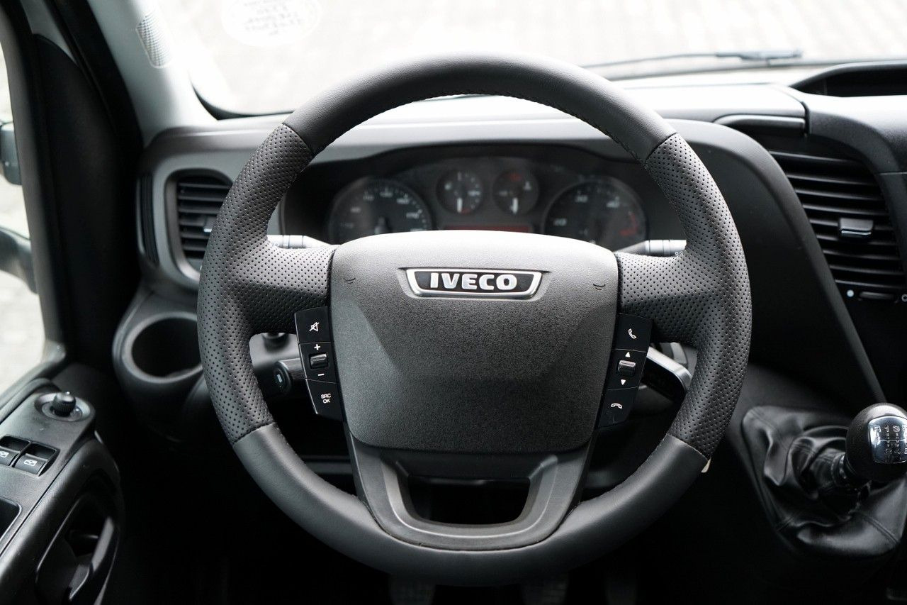 Малотоннажный самосвал Iveco DAILY 35-140 / WYWROTKA / BRYGADÓWKA / BLIŹNIAK: фото 33 Малотоннажный самосвал Iveco DAILY 35-140 / WYWROTKA / BRYGADÓWKA / BLIŹNIAK: фото 33