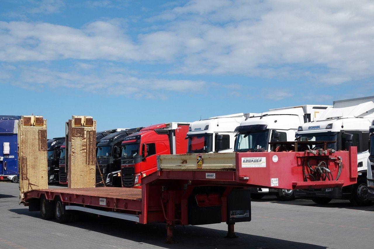 LAWETA NISKOPODWOZIOWA / NAJAZDY HYDRAULICZNE / - Низкорамный полуприцеп: фото 1 LAWETA NISKOPODWOZIOWA / NAJAZDY HYDRAULICZNE / - Низкорамный полуприцеп: фото 1