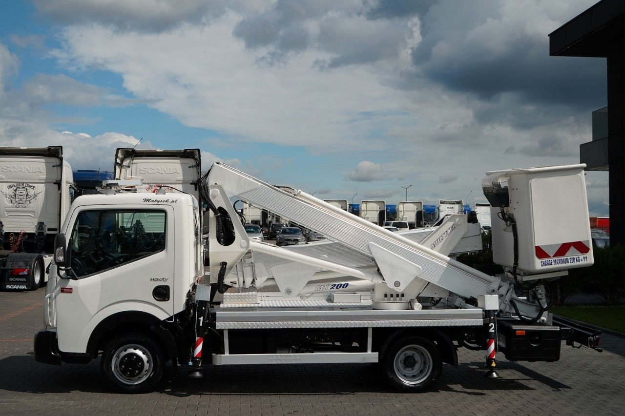 Renault MAXITY / ZWYŻKA 20 METRÓW / PODNOŚNIK KOSZOWY MU - Грузовик с подъемником: фото 5 Renault MAXITY / ZWYŻKA 20 METRÓW / PODNOŚNIK KOSZOWY MU - Грузовик с подъемником: фото 5