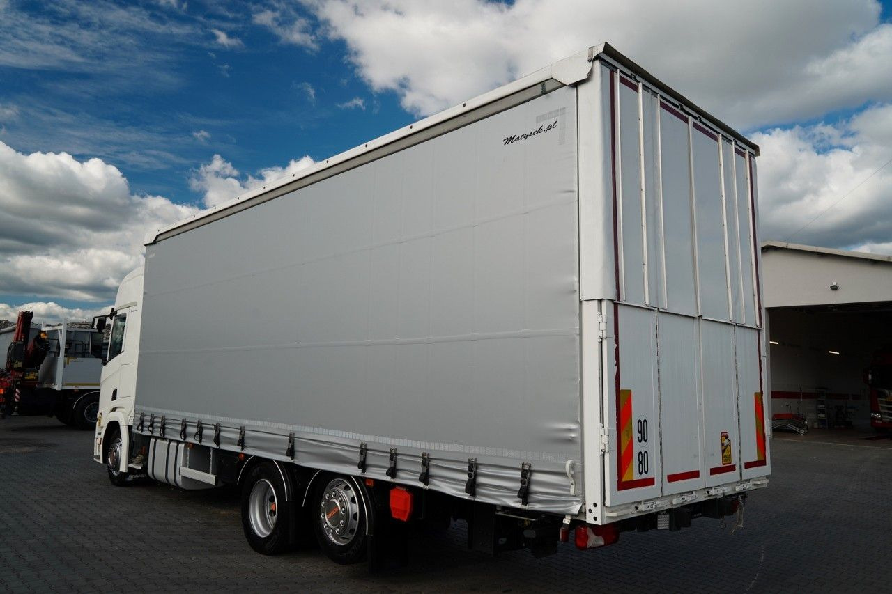 Scania R 450 / MEGA / 6x2 / FIRANKA - 8,2 m / SOLÓWKA / - Тентованный грузовик: фото 4 Scania R 450 / MEGA / 6x2 / FIRANKA - 8,2 m / SOLÓWKA / - Тентованный грузовик: фото 4