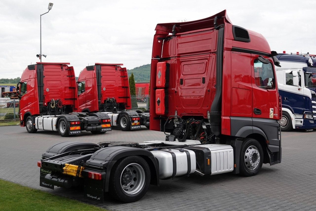 Mercedes-Benz ACTROS 1845 / LOW DECK / MEGA / BIG SPACE / PO K - Тягач: фото 3 Mercedes-Benz ACTROS 1845 / LOW DECK / MEGA / BIG SPACE / PO K - Тягач: фото 3