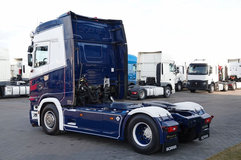 Scania S 580 / V8 / RETARDER / FULL AIRMATIC / I-PARK C - Тягач: фото 4 Scania S 580 / V8 / RETARDER / FULL AIRMATIC / I-PARK C - Тягач: фото 4