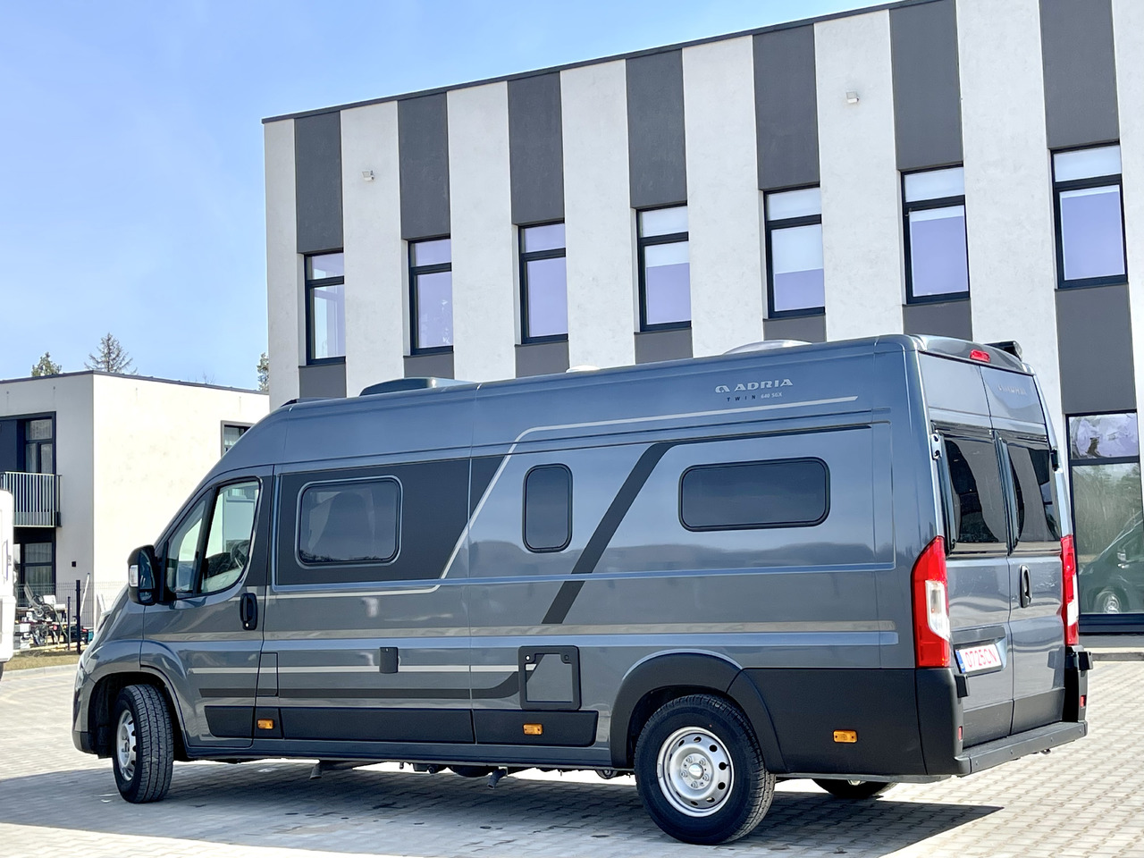 ADRIA TWIN 640 SGX - Кастенваген: фото 3 ADRIA TWIN 640 SGX - Кастенваген: фото 3