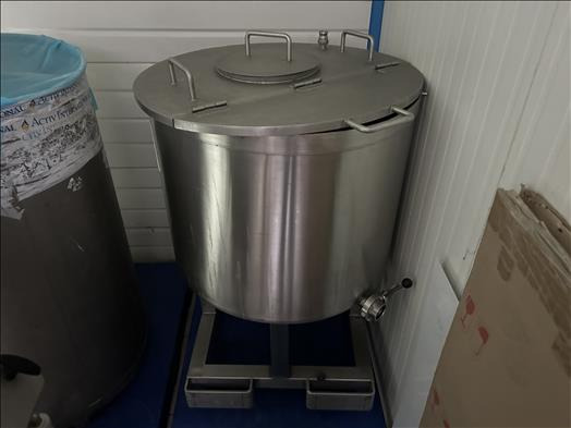 NNP 200L stainless holding tank - Пищевое оборудование: фото 2 NNP 200L stainless holding tank - Пищевое оборудование: фото 2