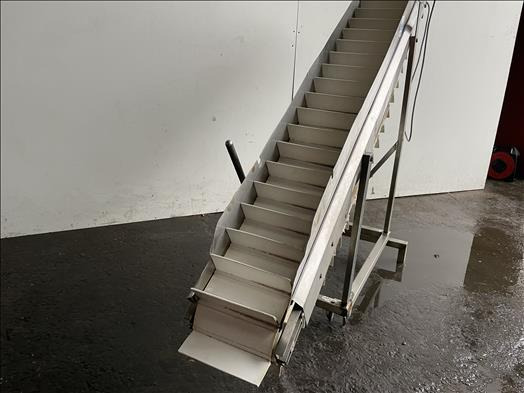 NNP Flighted elevator conveyor - Конвейер: фото 3 NNP Flighted elevator conveyor - Конвейер: фото 3