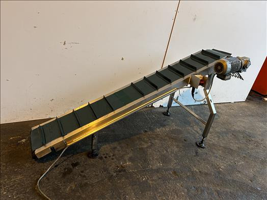 NNP Flighted elevator conveyor - Конвейер: фото 2 NNP Flighted elevator conveyor - Конвейер: фото 2