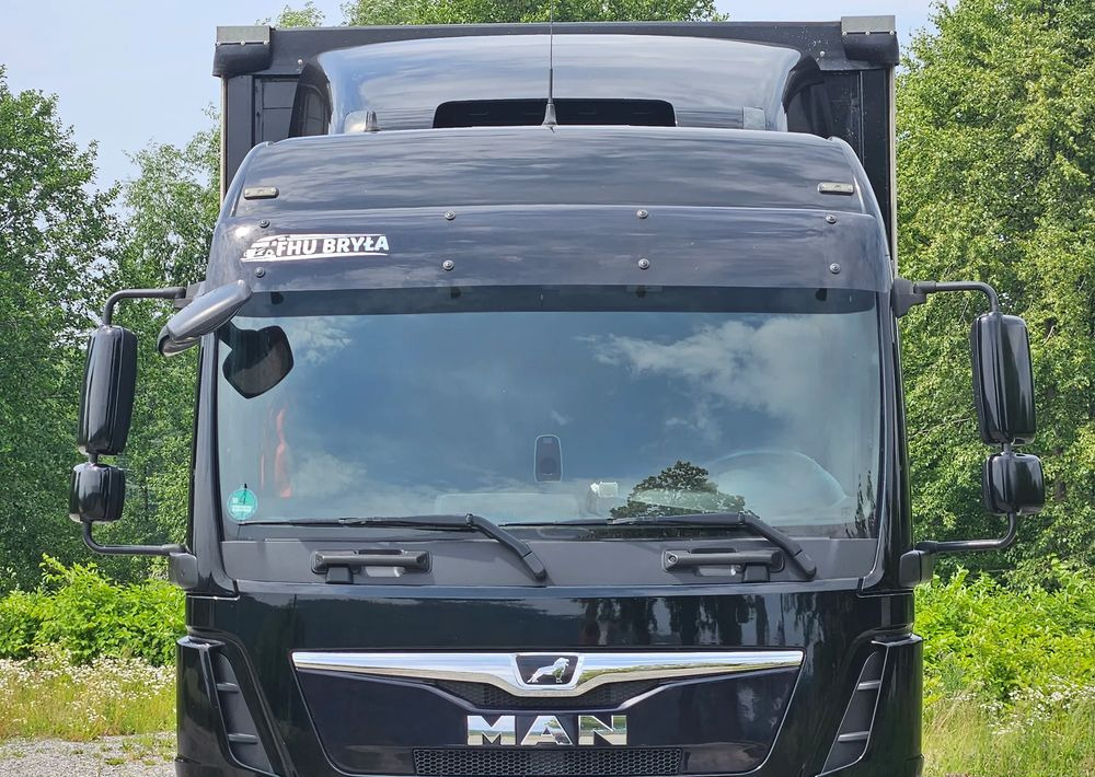 MAN TGM 15.290 / FIRANKA / 2019R / SPROWADZONY/ 7500 ŁADOWNOŚĆ / 18 PALET / E6 / JAK NOWY / WINDA / - Тентованный грузовик: фото 5 MAN TGM 15.290 / FIRANKA / 2019R / SPROWADZONY/ 7500 ŁADOWNOŚĆ / 18 PALET / E6 / JAK NOWY / WINDA / - Тентованный грузовик: фото 5