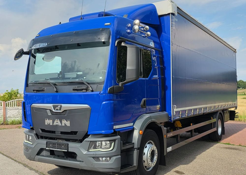 Тентованный грузовик MAN TGM 18.320 / 18.290 / NOWY MODEL / E6 / 20PALET / 9200 ŁADOWNOŚĆ / SERWISOWANY / NISKI PRZEBIEG / WINDA / FIRANKA / SPROWADZONY / 2021 / NISKI PRZEBIEG /PIERWSZY WŁAŚCICIEL/: фото 8