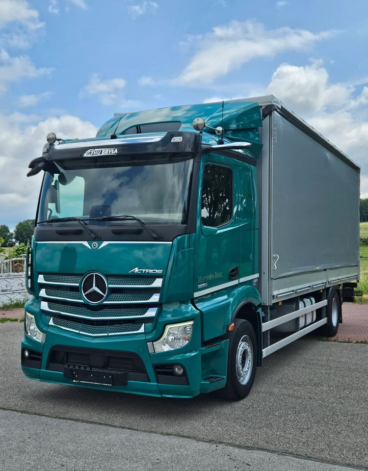 Тентованный грузовик Mercedes-Benz ACTROS 1833 / BURTO-FIRANKA / WINDA / 18 PALET / 8600 ŁADOWNOŚĆ / AUTOMAT / DUŻY SILNIK / 10.2019  ROK / SYPIALKA / LEDY / KAMERY / VIRTUAL COCPIT/ JAK NOWY: фото 16