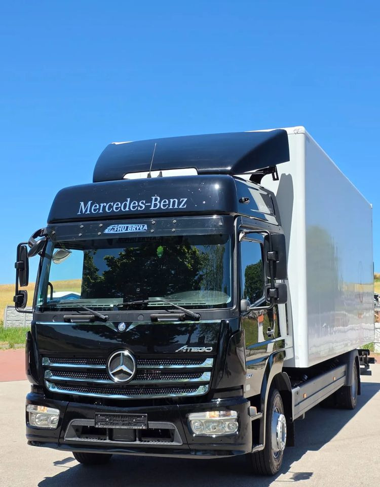 Mercedes-Benz ATEGO 1527/1530/IZOTERMA/WINDA/SPROWADZONY/E6/PIERWSZY WŁAŚCICIEL/AUTOMAT/18EURO PALET/STAN BARDZO DOBRY - Рефрижератор: фото 3 Mercedes-Benz ATEGO 1527/1530/IZOTERMA/WINDA/SPROWADZONY/E6/PIERWSZY WŁAŚCICIEL/AUTOMAT/18EURO PALET/STAN BARDZO DOBRY - Рефрижератор: фото 3