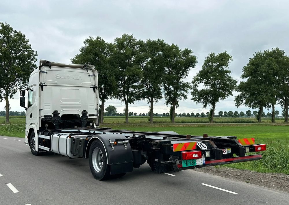 Scania G450 / G410 / BDF / RAMA / E6 / CAŁA NA PODUSZKACH / ROZSTAW OSI 5.5M / LAWETA / DO ŻYWCA / DO BYDŁA / SKÓRY / DO ZABUDOWY / SPROWADZONA в лизинг Scania G450 / G410 / BDF / RAMA / E6 / CAŁA NA PODUSZKACH / ROZSTAW OSI 5.5M / LAWETA / DO ŻYWCA / DO BYDŁA / SKÓRY / DO ZABUDOWY / SPROWADZONA: фото 15