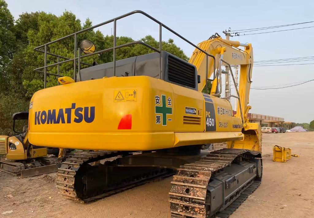 KOMATSU PC 450-8 - Гусеничный экскаватор: фото 3 KOMATSU PC 450-8 - Гусеничный экскаватор: фото 3