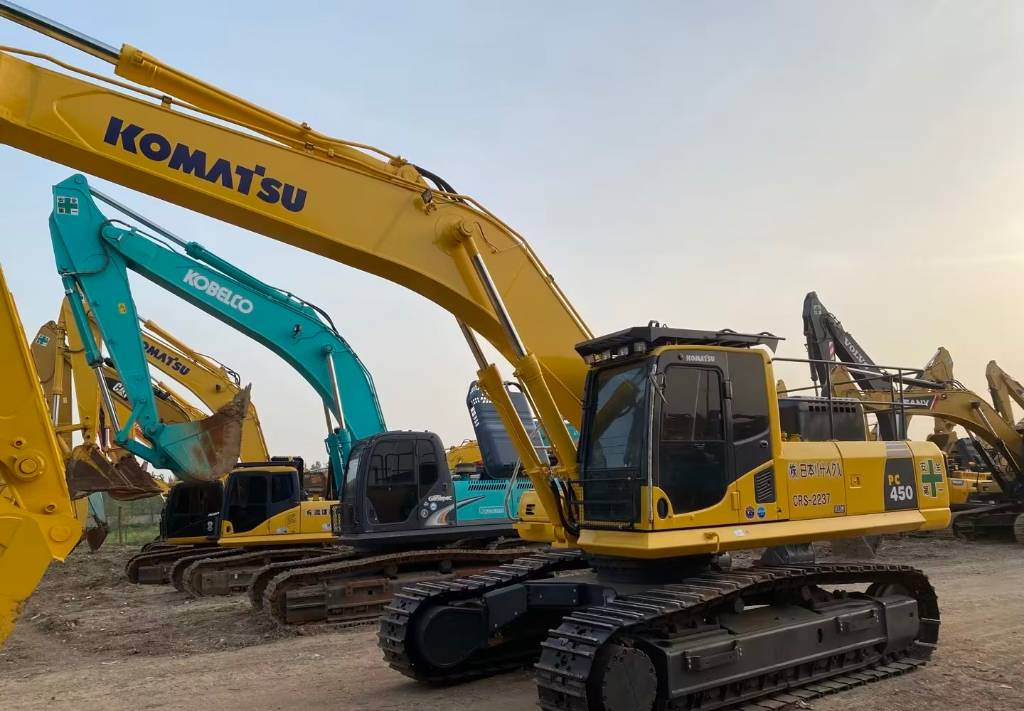 KOMATSU PC 450-8 - Гусеничный экскаватор: фото 4 KOMATSU PC 450-8 - Гусеничный экскаватор: фото 4