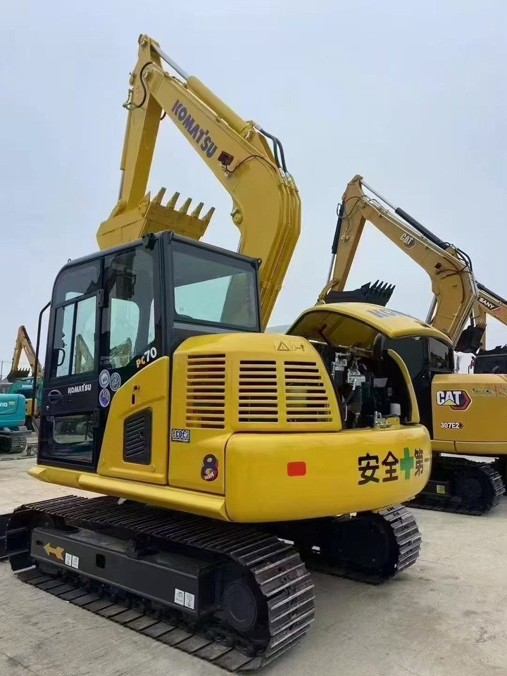 Komatsu 70-8 - Мини-экскаватор: фото 1 Komatsu 70-8 - Мини-экскаватор: фото 1