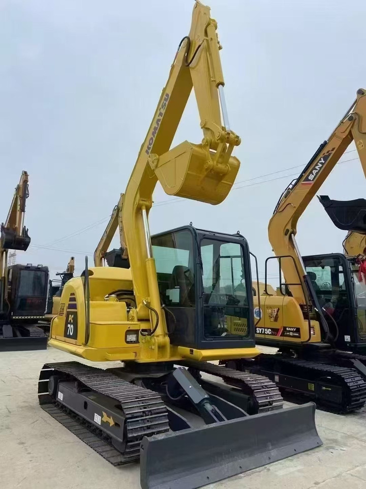 Komatsu 70-8 - Мини-экскаватор: фото 2 Komatsu 70-8 - Мини-экскаватор: фото 2